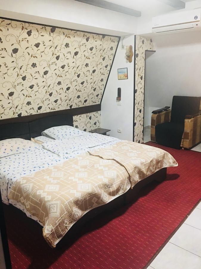 בוקרשט Hotel Taco מראה חיצוני תמונה