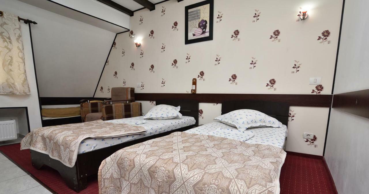 בוקרשט Hotel Taco מראה חיצוני תמונה