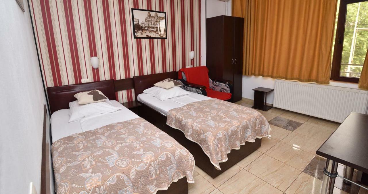 בוקרשט Hotel Taco מראה חיצוני תמונה