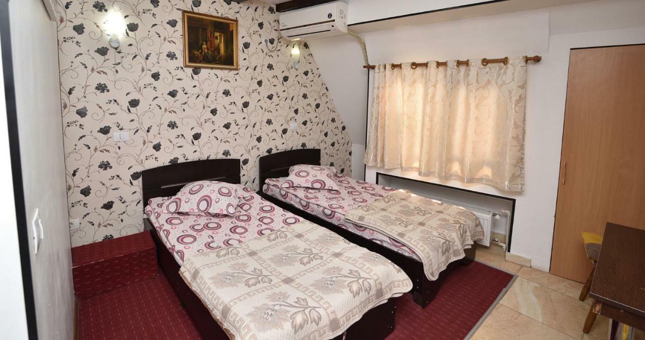 בוקרשט Hotel Taco מראה חיצוני תמונה