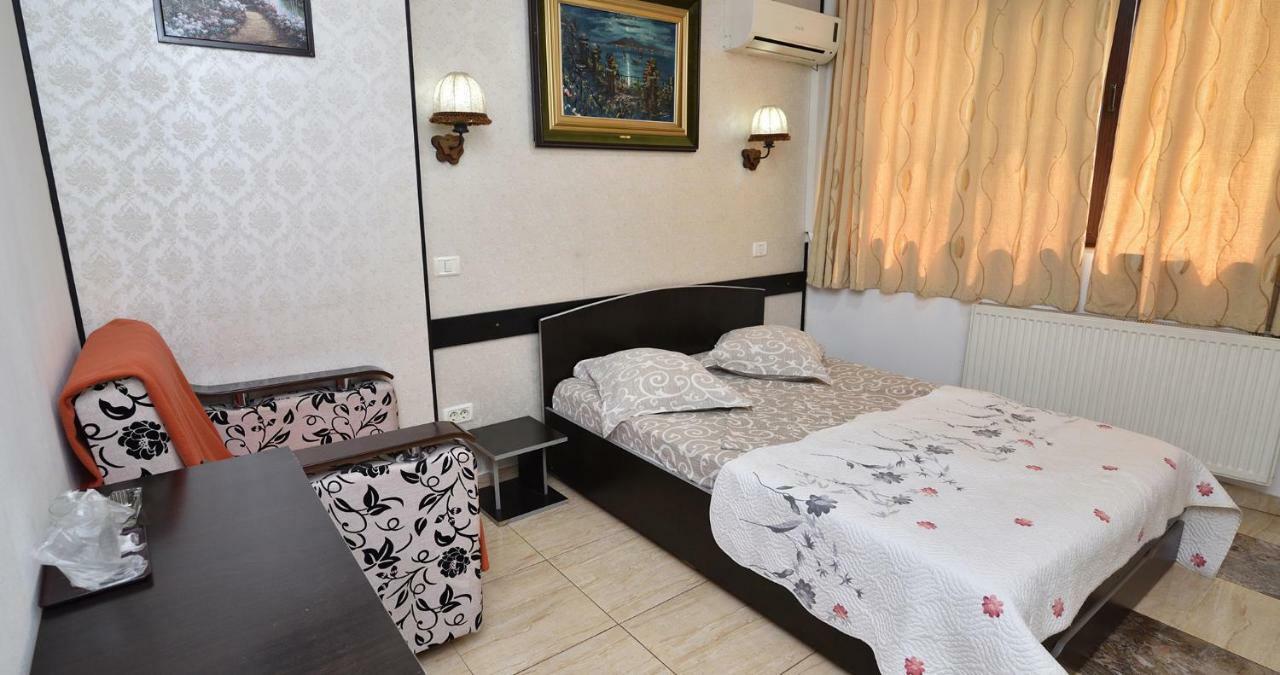 בוקרשט Hotel Taco מראה חיצוני תמונה