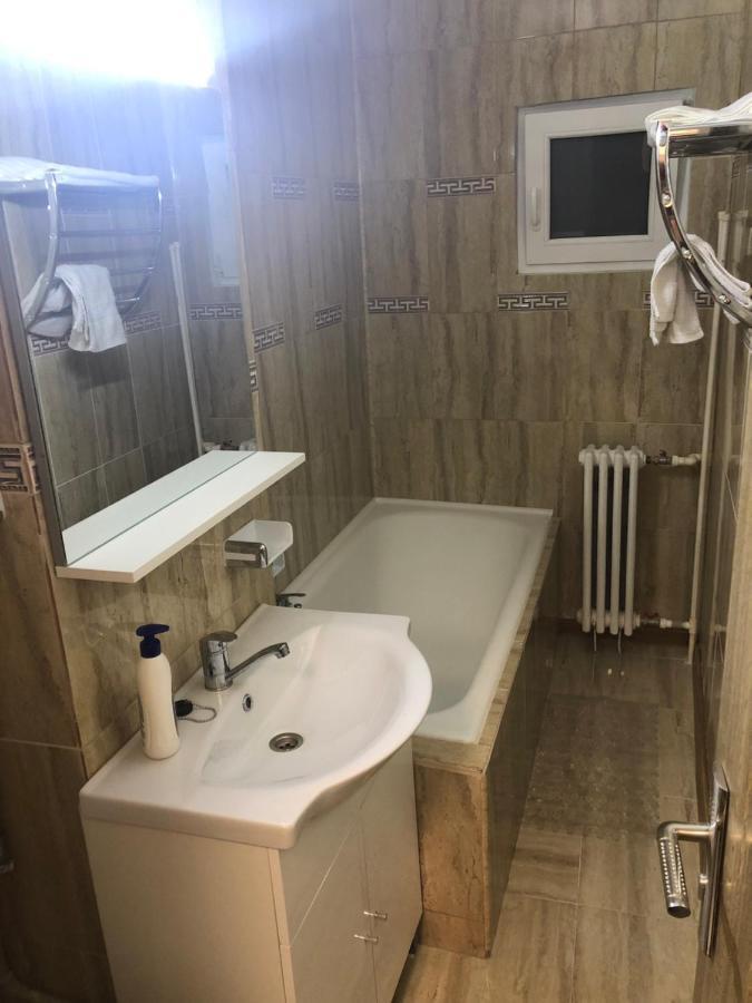 בוקרשט Hotel Taco מראה חיצוני תמונה